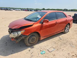 Toyota Corolla 1.8L 4 2013