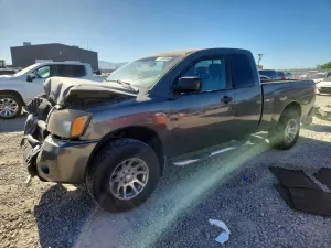 Nissan Titan 5.6L 8 2004