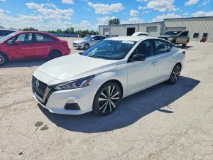 Nissan Altima 2.5L 4 2021