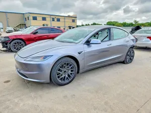 Tesla Model 3 2025