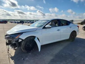 Nissan Altima 2.5L 4 2025