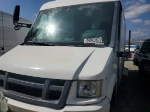 Isuzu NPR 3.0L 4 2015