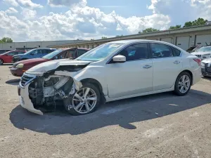Nissan Altima 2.5L 4 2013