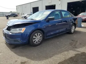 Volkswagen Jetta 2.0L 4 2013