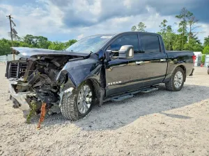 Nissan Titan 5.6L 8 2022