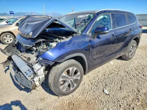Toyota Highlander 3.5L 6 2022