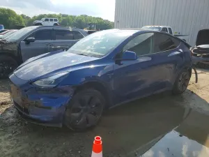Tesla Model Y 2025