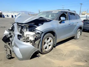 Toyota Highlander 3.5L 6 2021