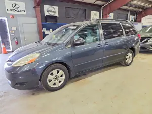 Toyota Sienna 3.5L 6 2009