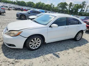 Chrysler 200 2.4L 4 2012