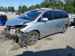 Toyota Sienna 3.5L 6 2018