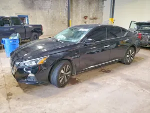 Nissan Altima 2.5L 4 2020