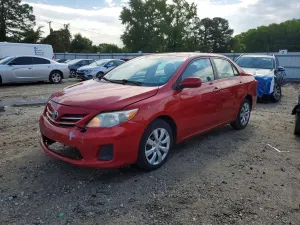 Toyota Corolla 1.8L 4 2013