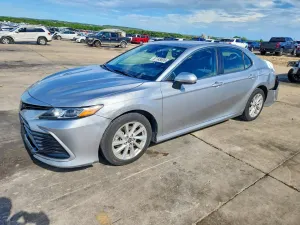 Toyota Camry 2.5L 4 2021