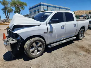 RAM 1500 5.7L 8 2014