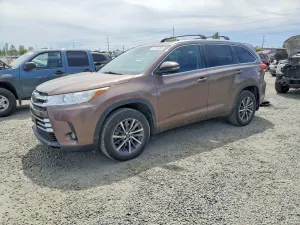 Toyota Highlander 3.5L 6 2017