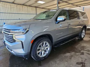 Chevrolet Suburban 5.3L 8 2023