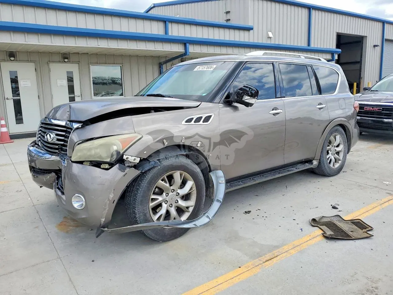 Infiniti QX56 5.6L 8 2013