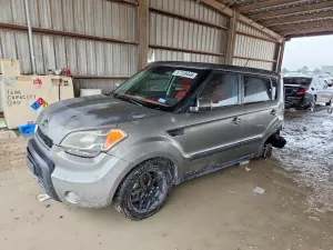 Kia Soul 2.0L 4 2011