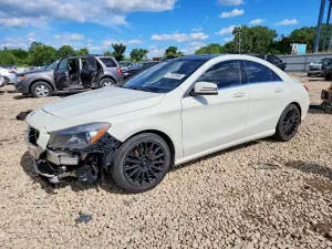 Mercedes-Benz CLA 2.0L 4 2015