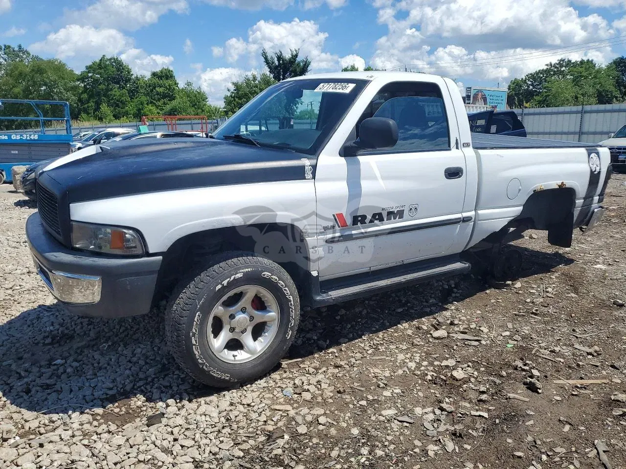 Dodge RAM 5.9L 8 2001