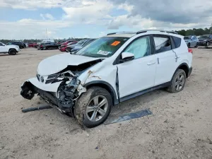 Toyota Rav4 2.5L 4 2015