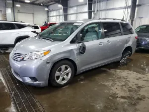 Toyota Sienna 3.5L 6 2015