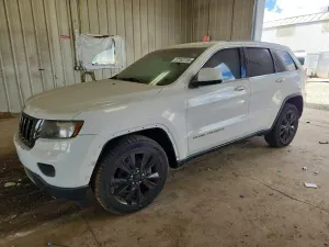 Jeep Grand Cherokee 5.7L 8 2013