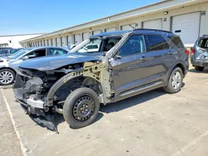 Ford Explorer 2.3L 4 2023