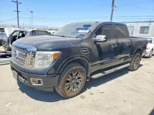 Nissan Titan 5.6L 8 2017