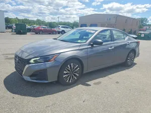 Nissan Altima 2.5L 4 2025