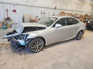 Lexus IS 2.5L 6 2015