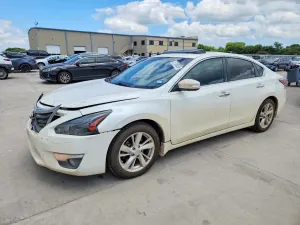 Nissan Altima 2.5L 4 2015