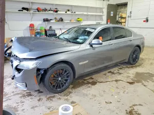 BMW 7 Series 4.4L 8 2013