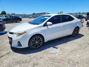 Toyota Corolla 1.8L 4 2015