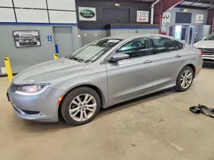 Chrysler 200 2.4L 4 2015