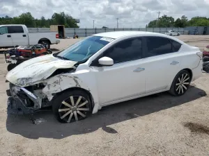 Nissan Sentra S 1.8L 4 2014