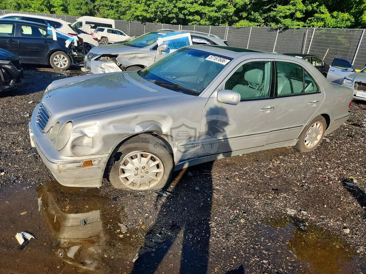 Mercedes-Benz E 3.2L 6 2001