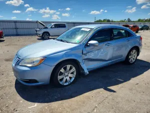 Chrysler 200 2.4L 4 2012
