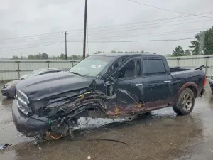 Dodge RAM 5.7L 8 2011