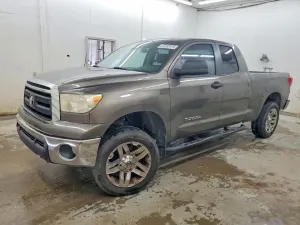 Toyota Tundra 5.7L 8 2010