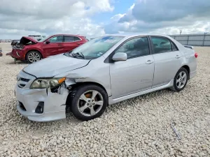 Toyota Corolla 1.8L 4 2011