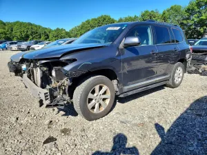 Toyota Highlander 3.5L 6 2013