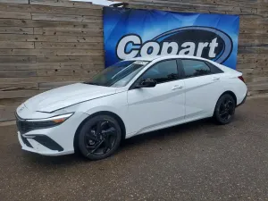Hyundai Elantra 2.0L 4 2026