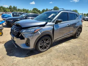Nissan Kicks 1.6L 4 2021