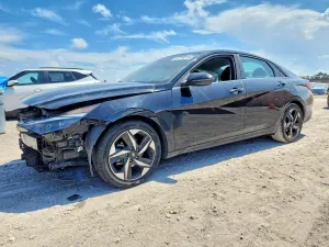 Hyundai Elantra 2.0L 4 2023