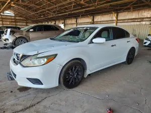 Nissan Altima 2.5L 4 2017