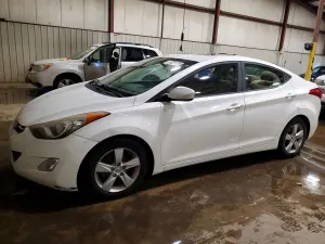 Hyundai Elantra 1.8L 4 2013