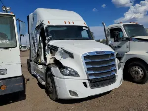 Freightliner Cascadia 14.8L 6 2023