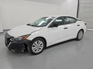 Nissan Sentra 2.0L 4 2025